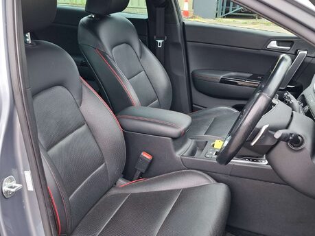 Kia Sportage 1.6 Sportage GT-Line S CRDi MHEV 4x4 Semi-Auto 4WD 5dr 17