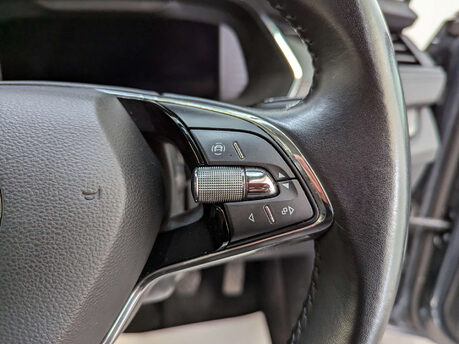 Skoda Octavia 1.5 Octavia SE Technology TSI 5dr 77