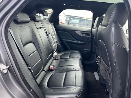 Jaguar F-Pace 2.0 F-PACE Chequered Flag AWD D Auto 4WD 5dr 17