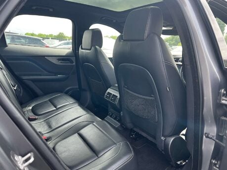 Jaguar F-Pace 2.0 F-PACE Chequered Flag AWD D Auto 4WD 5dr 3