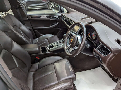 Porsche Macan 3.0 Macan S D Semi-Auto 4WD 5dr 25