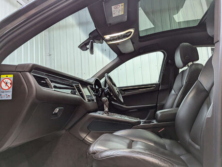 Porsche Macan 3.0 Macan S D Semi-Auto 4WD 5dr 32