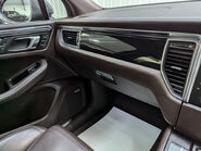 Porsche Macan 3.0 Macan S D Semi-Auto 4WD 5dr 68