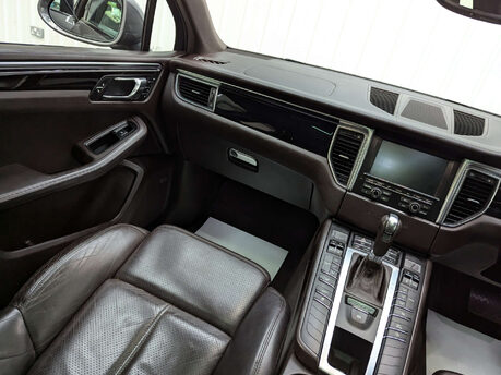 Porsche Macan 3.0 Macan S D Semi-Auto 4WD 5dr 48