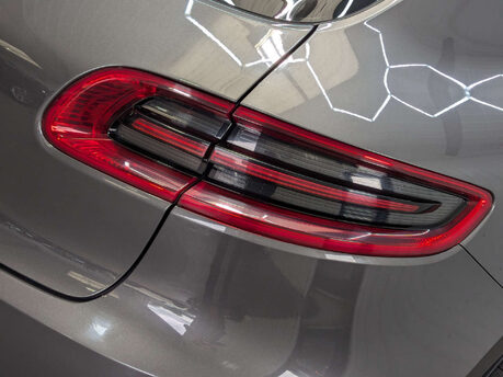 Porsche Macan 3.0 Macan S D Semi-Auto 4WD 5dr 20