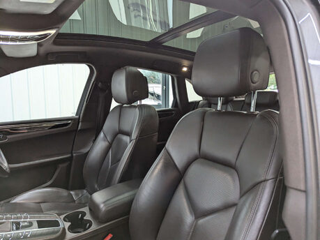 Porsche Macan 3.0 Macan S D Semi-Auto 4WD 5dr 33