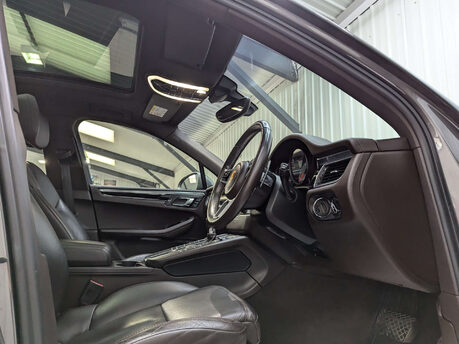 Porsche Macan 3.0 Macan S D Semi-Auto 4WD 5dr 26