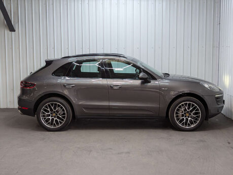 Porsche Macan 3.0 Macan S D Semi-Auto 4WD 5dr 8