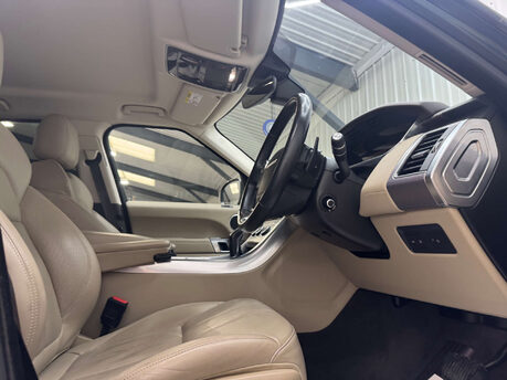 Land Rover Range Rover Sport 3.0 Range Rover Sport HSE SDV6 Auto 4WD 5dr 52