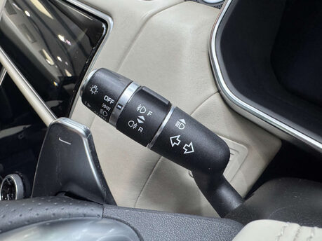 Land Rover Range Rover Sport 4.4 Range Rover Sport Autobiography Dynamic SDV8 Auto 4WD 5dr 71