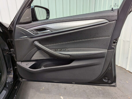 BMW 5 Series 2.0 520d M Sport Auto 4dr 53