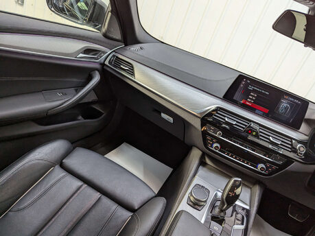 BMW 5 Series 2.0 520d M Sport Auto 4dr 46