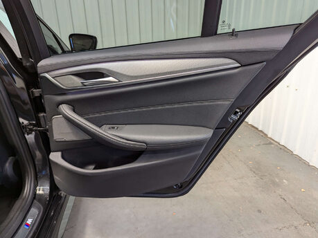 BMW 5 Series 2.0 520d M Sport Auto 4dr 65