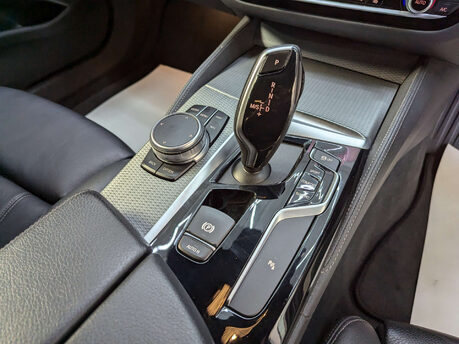 BMW 5 Series 2.0 520d M Sport Auto 4dr 89