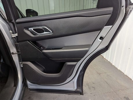 Land Rover Range Rover Velar 2.0 Range Rover Velar R-Dynamic S D180 Auto 4WD 5dr 66
