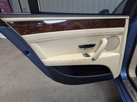 Bentley Flying Spur 6.0 Flying Spur W12 Auto 4WD 4dr 69