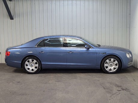 Bentley Flying Spur 6.0 Flying Spur W12 Auto 4WD 4dr 17