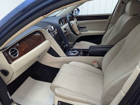 Bentley Flying Spur 6.0 Flying Spur W12 Auto 4WD 4dr 53
