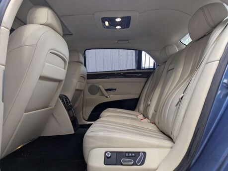 Bentley Flying Spur 6.0 Flying Spur W12 Auto 4WD 4dr 68