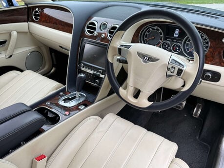 Bentley Flying Spur 6.0 Flying Spur W12 Auto 4WD 4dr 3