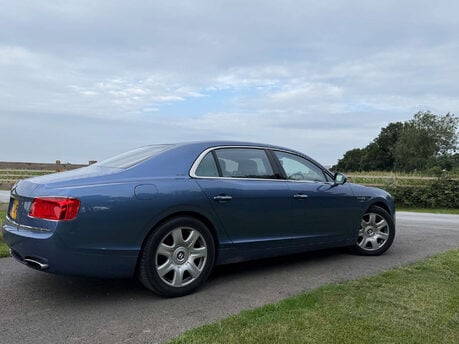 Bentley Flying Spur 6.0 Flying Spur W12 Auto 4WD 4dr 15