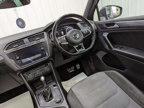Volkswagen Tiguan 2.0 Tiguan R-Line TDI BlueMotion Technology 4Motion Semi-Auto 4WD 5dr 49