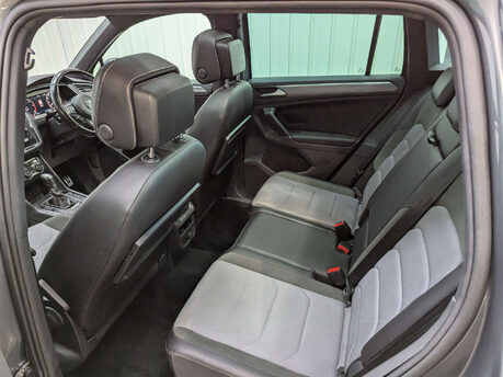 Volkswagen Tiguan 2.0 Tiguan R-Line TDI BlueMotion Technology 4Motion Semi-Auto 4WD 5dr 67