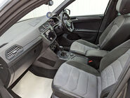 Volkswagen Tiguan 2.0 Tiguan R-Line TDI BlueMotion Technology 4Motion Semi-Auto 4WD 5dr 55