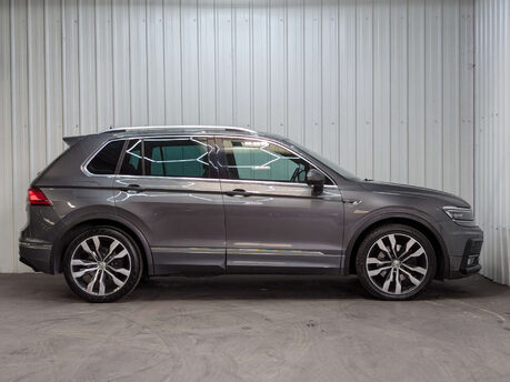 Volkswagen Tiguan 2.0 Tiguan R-Line TDI BlueMotion Technology 4Motion Semi-Auto 4WD 5dr 17