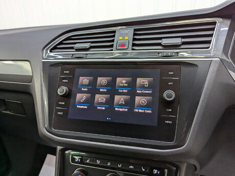 Volkswagen Tiguan 2.0 Tiguan R-Line TDI BlueMotion Technology 4Motion Semi-Auto 4WD 5dr 92