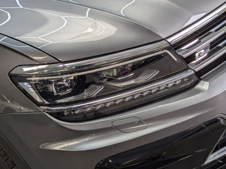 Volkswagen Tiguan 2.0 Tiguan R-Line TDI BlueMotion Technology 4Motion Semi-Auto 4WD 5dr 28