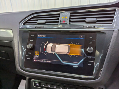 Volkswagen Tiguan 2.0 Tiguan R-Line TDI BlueMotion Technology 4Motion Semi-Auto 4WD 5dr 90