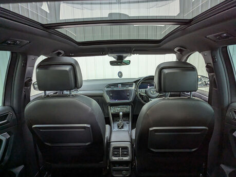 Volkswagen Tiguan 2.0 Tiguan R-Line TDI BlueMotion Technology 4Motion Semi-Auto 4WD 5dr 2