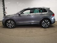 Volkswagen Tiguan 2.0 Tiguan R-Line TDI BlueMotion Technology 4Motion Semi-Auto 4WD 5dr 15