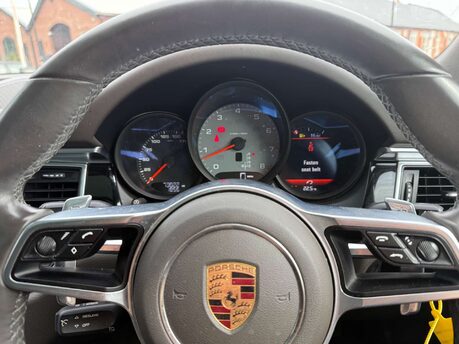 Porsche Macan 3.0 Macan S Semi-Auto 4WD 5dr 25