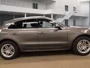 Porsche Macan 3.0 Macan S Semi-Auto 4WD 5dr 15