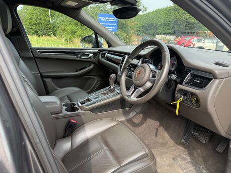 Porsche Macan 3.0 Macan S Semi-Auto 4WD 5dr 19