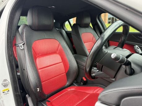 Jaguar XE 2.0 XE R-Sport D 4dr 19