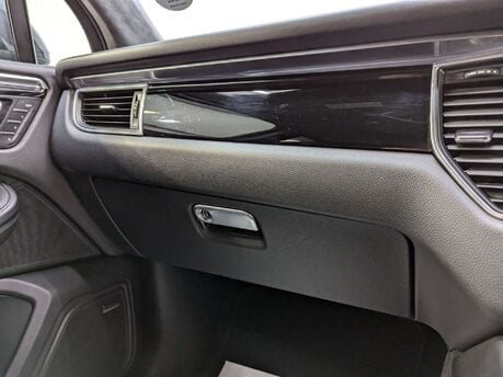 Porsche Macan Macan 3.6T V6 Turbo PDK 4WD Euro 6 (s/s) 5dr 103