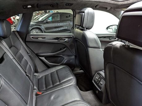 Porsche Macan Macan 3.6T V6 Turbo PDK 4WD Euro 6 (s/s) 5dr 62