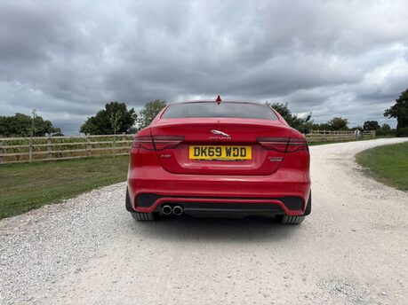 Jaguar XE 2.0 XE R-Dynamic SE D Auto 4dr 16