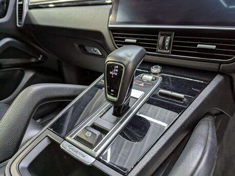 Porsche Cayenne 2.9 Cayenne V6 S Auto 4WD 5dr 84