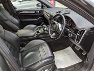 Porsche Cayenne 2.9 Cayenne V6 S Auto 4WD 5dr 52