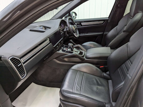 Porsche Cayenne 2.9 Cayenne V6 S Auto 4WD 5dr 58