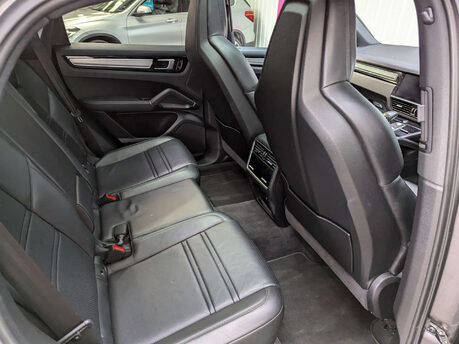 Porsche Cayenne 2.9 Cayenne V6 S Auto 4WD 5dr 63