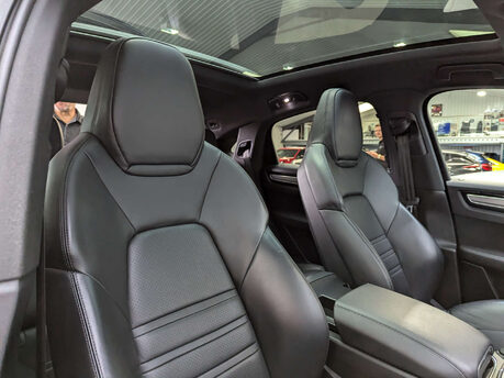 Porsche Cayenne 2.9 Cayenne V6 S Auto 4WD 5dr 54