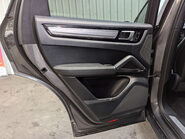 Porsche Cayenne 2.9 Cayenne V6 S Auto 4WD 5dr 74