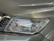 Nissan Navara 2.3 Navara Tekna dCi Auto 4WD 5dr 28