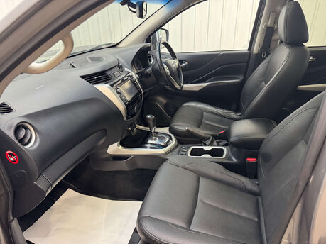 Nissan Navara 2.3 Navara Tekna dCi Auto 4WD 5dr 51