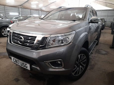 Nissan Navara 2.3 Navara Tekna dCi Auto 4WD 5dr